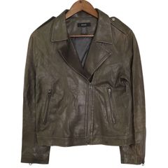 Item thumbnail for item ce73bed4-55ba-4e1c-85dd-64aa4ed406d6