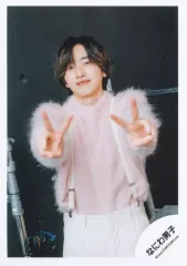 【中古】生写真(STARTO) なにわ男子/道枝駿佑/上半身/「大橋Pなにわ男子ファミクラストアオリジナルグッズ」撮影オフショット/公式生写真