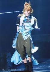 【中古】生写真(男性) 糸川耀士郎(浦島虎徹)/ライブフォト・全身・2部衣裳・両手後ろ・口開け・キャラクターショット/「ミュージカル『刀剣乱舞』 ～静かの海のパライソ～」ローソンプリント限定ブロマイド