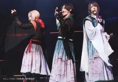 【中古】生写真(男性) 石橋弘毅(日向正宗)・立花裕大(豊前江)・笹森裕貴(松井江)/ライブフォト・横型・全身・2部衣裳・キャラクターショット/「ミュージカル『刀剣乱舞』 ～静かの海のパライソ～ 2021」ローソンプリント限定ブロマイド