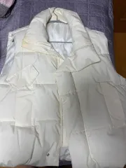 白 ダウンベスト