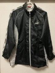 美品　PUMA   ナイロンジャケット　ブラック　160