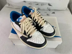 ナイキ ジョーダン1 トラヴィス スコット フラグメント デザイン ロー 255mm