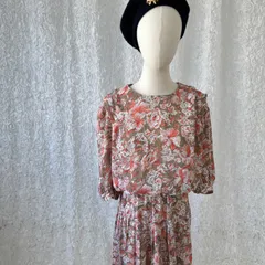 ヴィンテージ 花柄 シフォンワンピース｜ブラウン×コーラルピンク フラワープリント 七分袖 プリーツスカート レトロワンピース