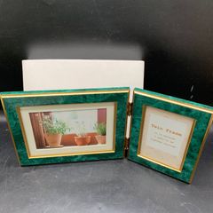 Item thumbnail for item 975ff6e1-d6ae-4d69-a04c-504a0c0e7bac