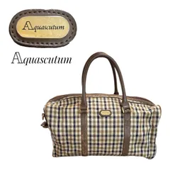 Aquascutum アクアスキュータム　ボストンバック　チェック柄　クラッシック　デザイン　Aチャーム付き　南京錠　ロゴ入り　ゴルフ　旅行