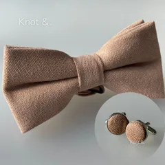 蝶ネクタイ ポケットチーフ カフス 3点セット タキシード ブラウン ベージュ系  アイボリー スーツ おすすめ キャメル マスタード カラー 新郎 前撮り ネイビーに映える メンズ タキシードコーデ 人気 くすみカラー 人気 結婚式用 ボウタイ