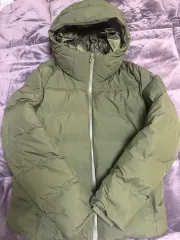 ユニクロ シームレス ダウンコート L