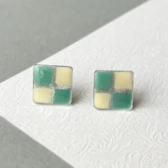 ミントブルー キラキラ シルバー スクエア ピアス アイボリー【367】