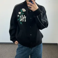 MLB ニューヨーク・ヤンキース フラワー 刺繍 ブラック スタジャン