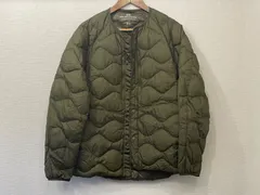 UNIQLO ホワイトマウンテニアリング コラボ ウルトラライト ダウン Mサイズ 完売品 カーキ色 ノーカラー インナーダウン アウター