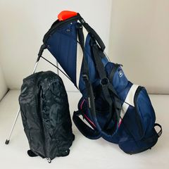 Excellent condition OGIO 9.5" navy stand golf bag, perfect for beginners.