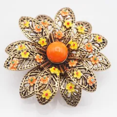 L095 ART刻印 ブローチ 大ぶり フラワー オレンジストーン風 透かし彫り ゴールド デザイン コスチュームジュエリー