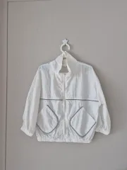 110) キッズ 白 ウィンドブレーカー