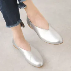 [シルバー]パンプス 本革 フラットシューズ ローヒール ぺたんこ フラット ラウンドトゥ 痛くない 柔らかい 長時間 疲れない 歩きやすい 走れる  おしゃれ きれいめ 日本製 軽量 レザー 通勤 仕事  冠婚葬祭 フォーマル k11-9285036