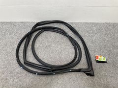 ER34/R34フロント ドア ウェザーストリップ 左右セット クリップセット