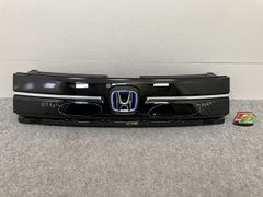ホンダ フリード AR EX フロントグリル 初期新品取外し - メルカリ