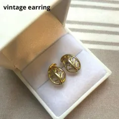 17020ヴィンテージ ころんとしたゴールド葉っぱのイヤリング