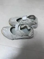 ナイキ エア リフト ブリーズ