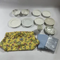 ★ WEDGWOOD ウエッジウッド  ウェッジウッド食器9点 ＋雑貨 & リチャードジノリ プレート 1枚 まとめ売り 黒壺バックプリント含む 現状品  1.65kg