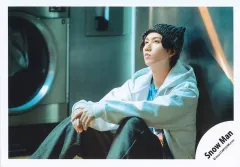 【中古】生写真(STARTO) Snow Man/阿部亮平/横型・膝上/アルバム「RAYS」MVオフショット/公式生写真