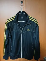 アディダス 黒/金 3本線 トラックジャケット