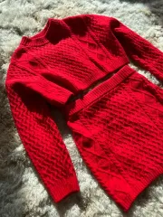 H&M 赤色 ウールニット セットアップ (トップスS ボトムスXS)