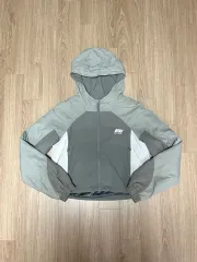 O!Oi ナイロン バイカラー フードジップアップ