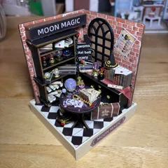 【完成品】ミニチュアハウス・MOON MAGIC・ドールハウス・1/24