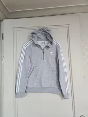 アディダス 3本線 ハーフジップアップ Tシャツ グレー