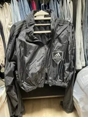 アディダス クロップド アウター