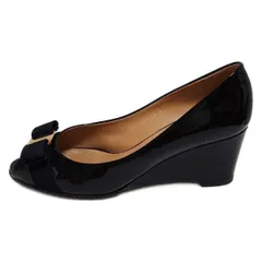 美品　サルヴァトーレフェラガモ ローファー パンプス　エナメル 美品 サルヴァトーレフェラガモ ローファー パンプス エナメル 楽天