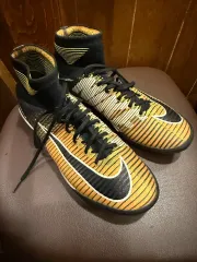 2025年最新】マーキュリアルスーパーフライ5の人気アイテム - メルカリ