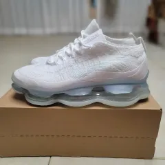 ナイキ エアマックス スコーピオン フライニット 白