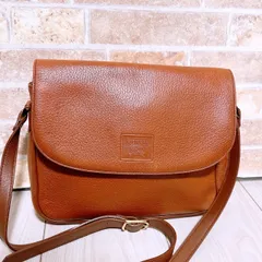 (美品)Burberrys(バーバリー)ショルダーバッグ  レザー キャメル