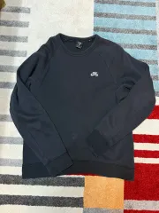 ナイキ SB ブラック スウェット Tシャツ