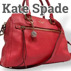 【美品】Kate Spade ケイトスペード ショルダーバッグ 斜め掛け　手提げ　ハンドバッグ 2way レザー　本革　蛍光色　濃いめピンク　チャーム付き　お出かけ　普段使い　日常使い　レディース　通勤　通学　おでかけ　おしゃれ　カバン　鞄　かばん