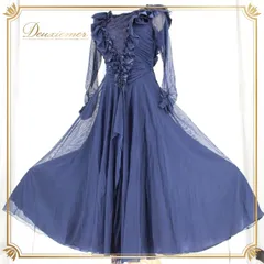 社交ダンス 衣装 スタンダード ドレス ワンピース レッスンウェア パーティ衣装 ネイビー系 紺 レース フリル 長袖 フェミニン かわいい 上品 ボリューム スカート 優雅 動き 日本製 伸縮性 デザイン おしゃれ 着心地 上品さ 上半身 シルエット 女性用