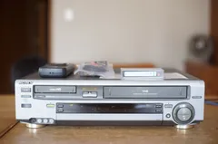 動作保証あり SONY WV-TW1 HI8 VHS 8ミリビデオデッキ