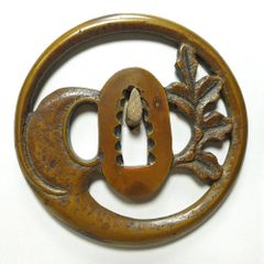 鉄地二段木瓜形鐔　無銘　金象嵌　土手耳　両櫃孔片方埋　厚さ7mm　鉄鍔　古鍔 ☆鉄地二段木瓜形鐔 無銘 金象嵌 土手耳 両櫃孔片方埋 厚さ7mm 鉄鍔 古