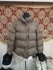 ユニクロ ウルトラライト ボリューム 軽量 ダウンジャケット