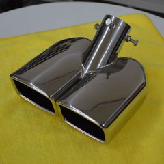 4本出し マフラーカッター デュアル センスブランド？ スリーキャッツ