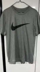 ナイキ スウッシュ ドライフィット 半Tシャツ グレー M