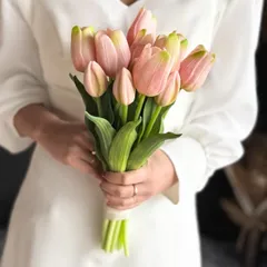 ピンクチューリップクラッチブーケ☆ブートニア