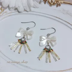 サージカルステンレス☆ハンドメイドアクセサリー ピアス ホワイトリボン クリスマスカラー☆084