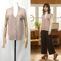 【ヴィンテージ】キャラクター柄 ニットベスト 刺繍入り バンビ風デザイン レディース Mサイズ相当 ピンク ウール混 レトロ 可愛い ビッグ刺繍 アニマル モチーフ ニット トップス ノースリーブ 個性派 古着風 昭和レトロ 韓国ファッション✨