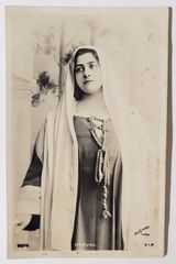 純白の匂い ― 静かな祈りの肖像 ルートランジェ フランス ヴィンテージ