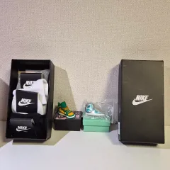 新品 NIKE ナイキ 新 商品 キーホルダー 2種 & 靴下 まとめ