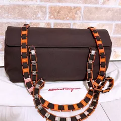 (美品) Ferragamo(フェラガモ)ハンドバッグ  レザー ナイロン