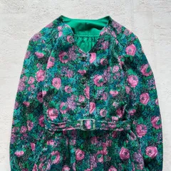 昭和レトロピンクの花柄ロングワンピース グリーンベルト付きアート風フリーサイズ